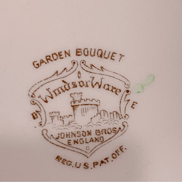 Johnson Bros Garden Bouquet Saucer Plates And Fruit Bowls Dishes Shakers 6 Pc - Picture 3 of 14